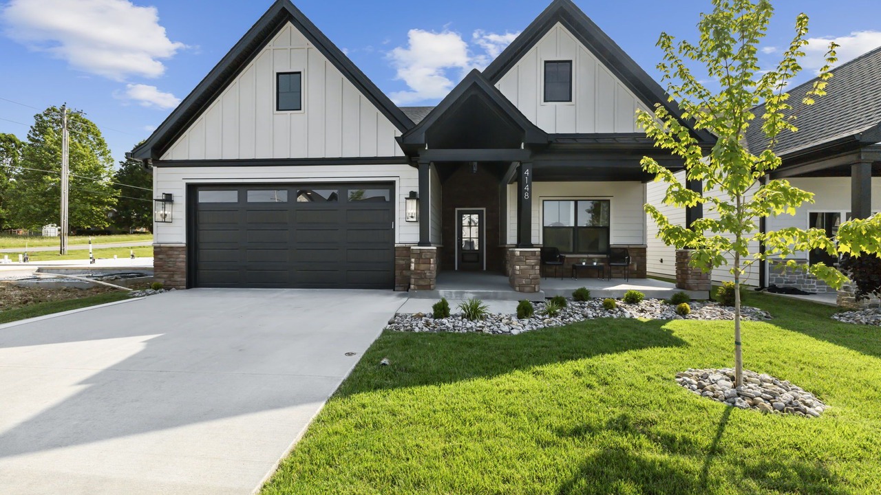 Photo of Outdoor in Jeffersonville - Clarksville