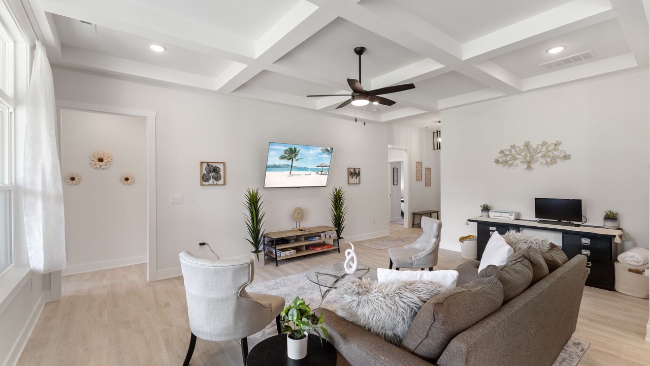 Photo of Livingroom in Jeffersonville - Clarksville