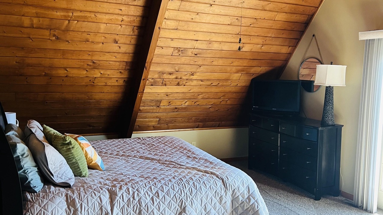 Photo of Bedroom in Enchanted Hills
