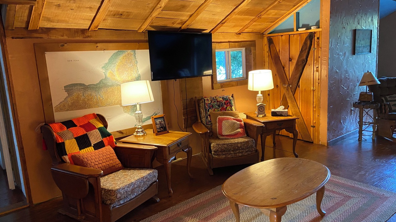 Photo of Livingroom in West Eaton