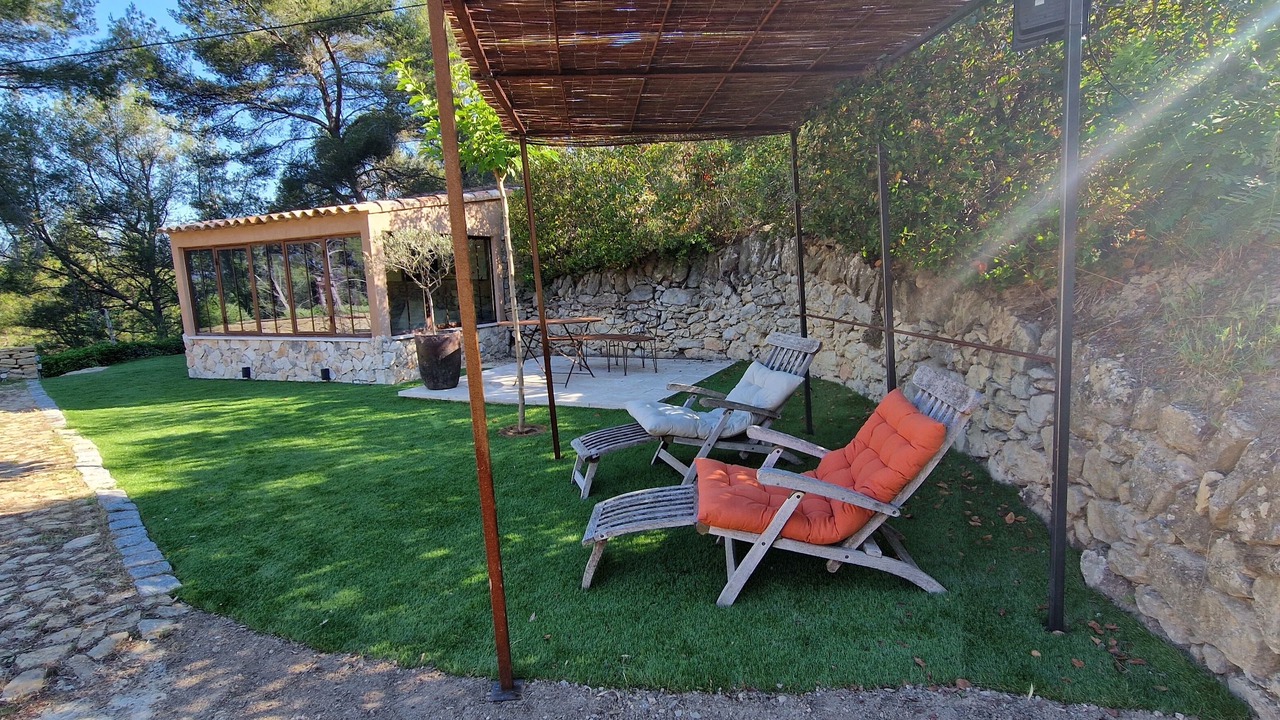 Photo of Patio Balcony in Le Castellet
