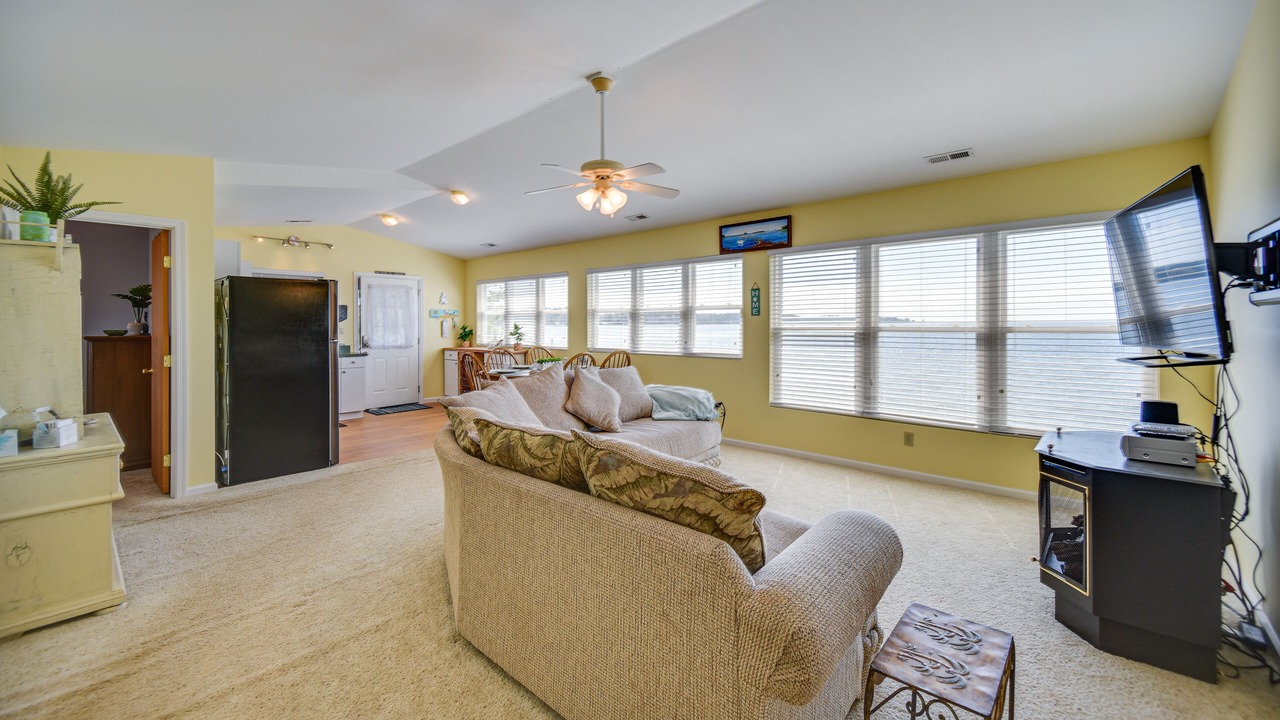 Photo of Livingroom in Ware