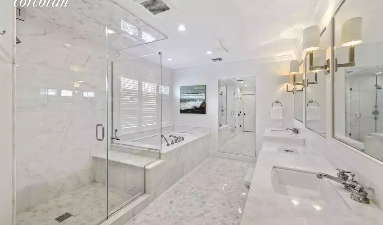 Photo of Bathroom in Remsenburg