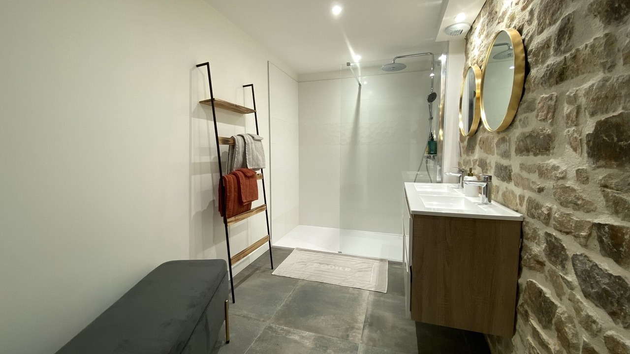 Photo of Bathroom in Vannes