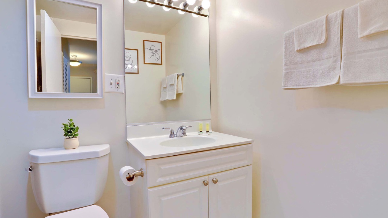 Photo of Bathroom in Aurora Highlands