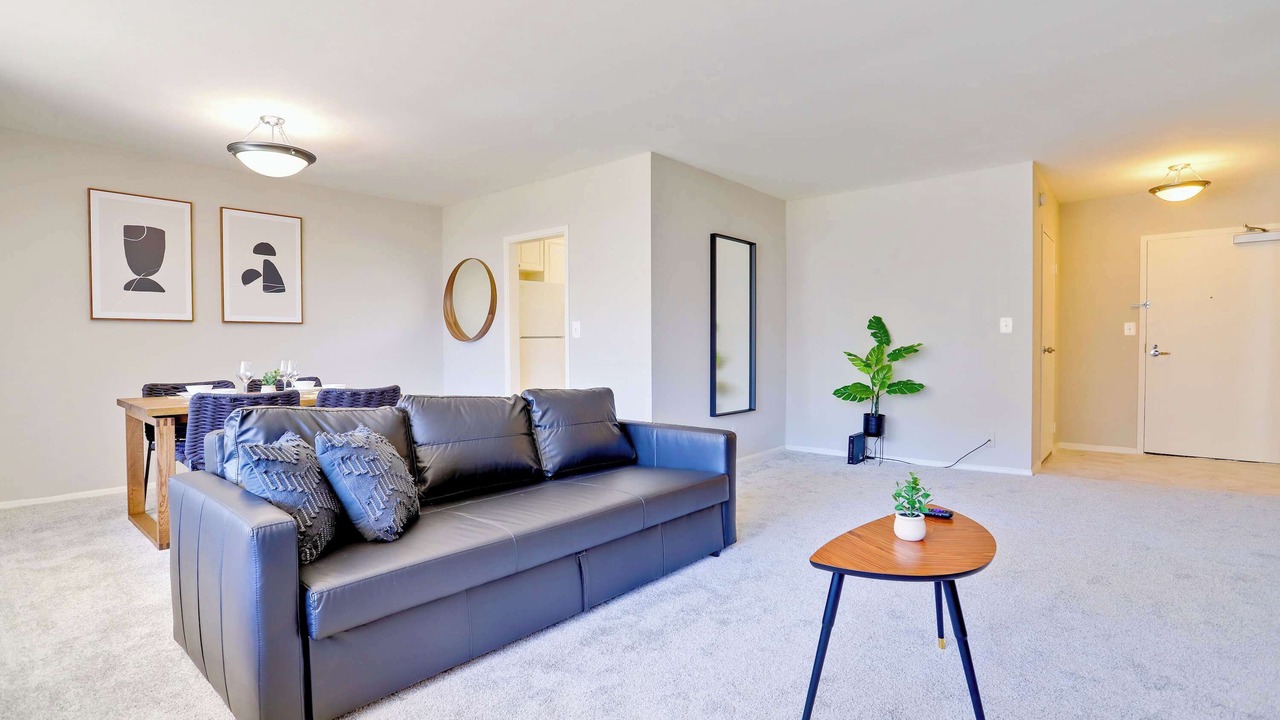 Photo of Livingroom in Aurora Highlands