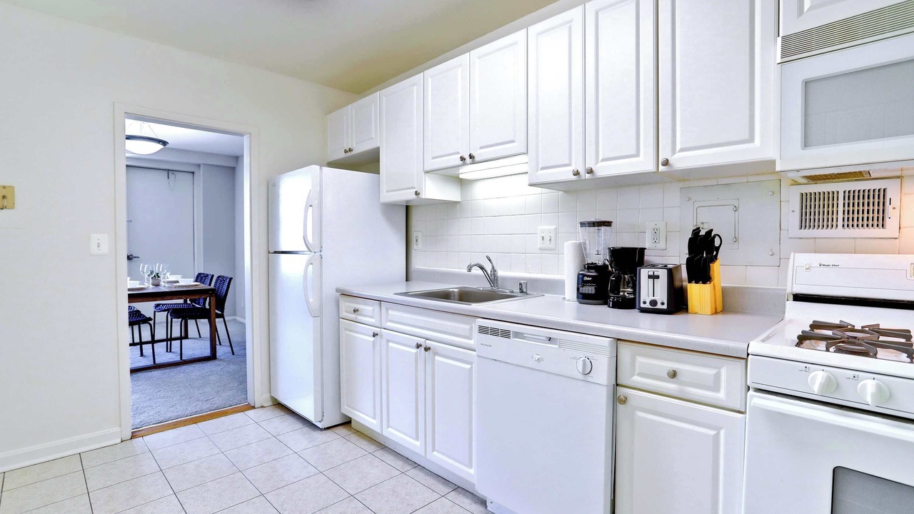 Photo of Kitchen in Aurora Highlands