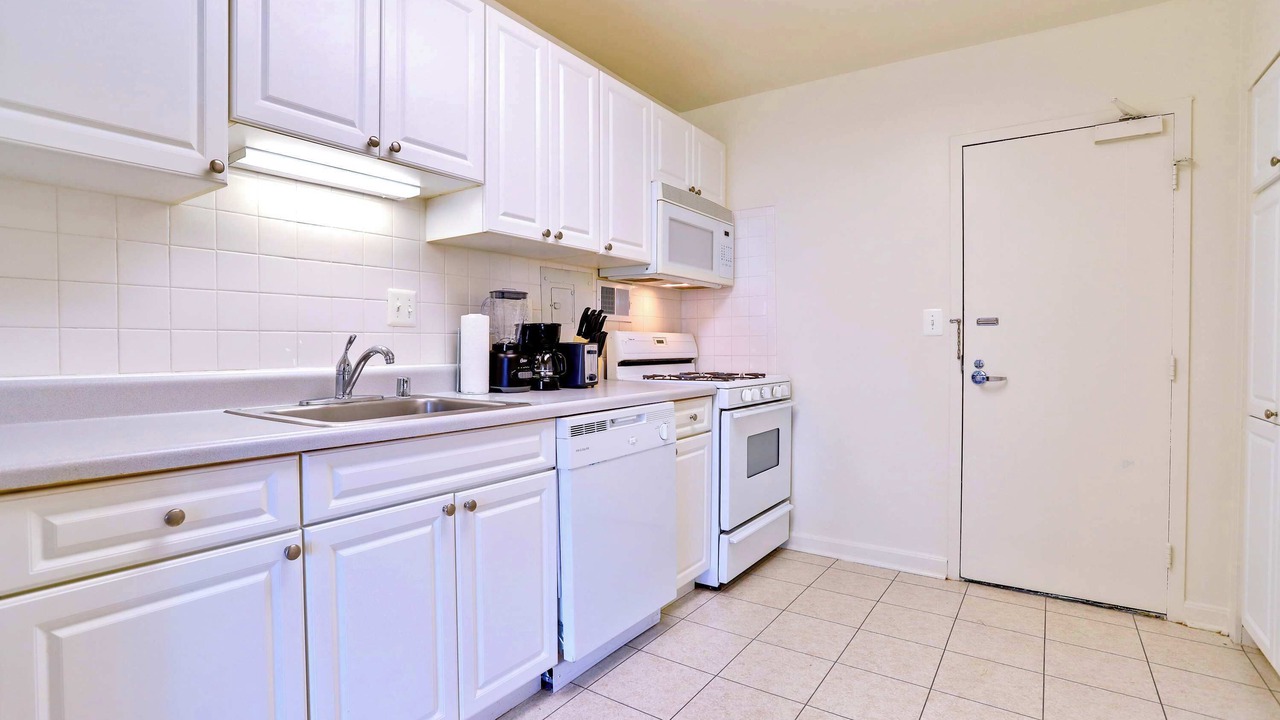 Photo of Kitchen in Aurora Highlands
