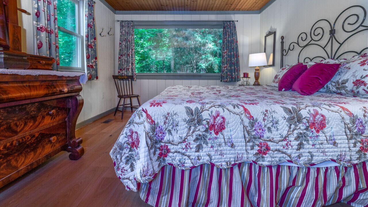 Photo of Bedroom in Lexington