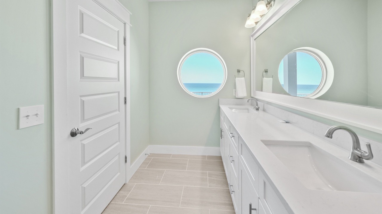 Photo of Bathroom in Laguna Beach Estates