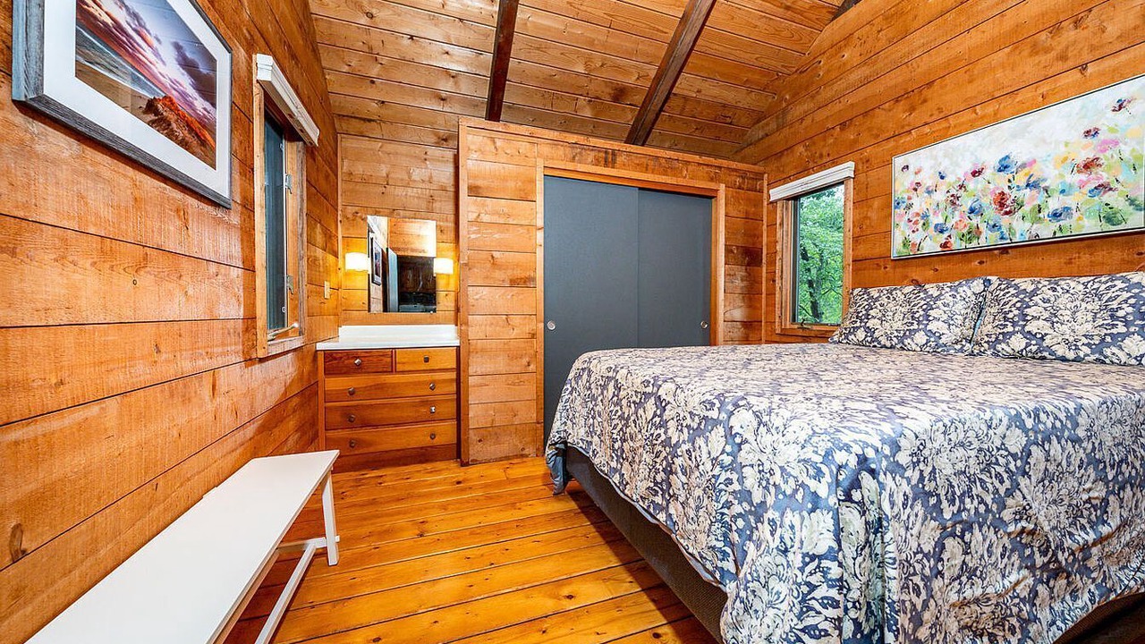 Photo of Bedroom in Wellfleet