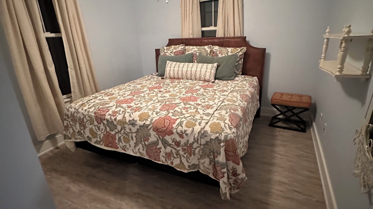 Photo of Bedroom in Summer Village