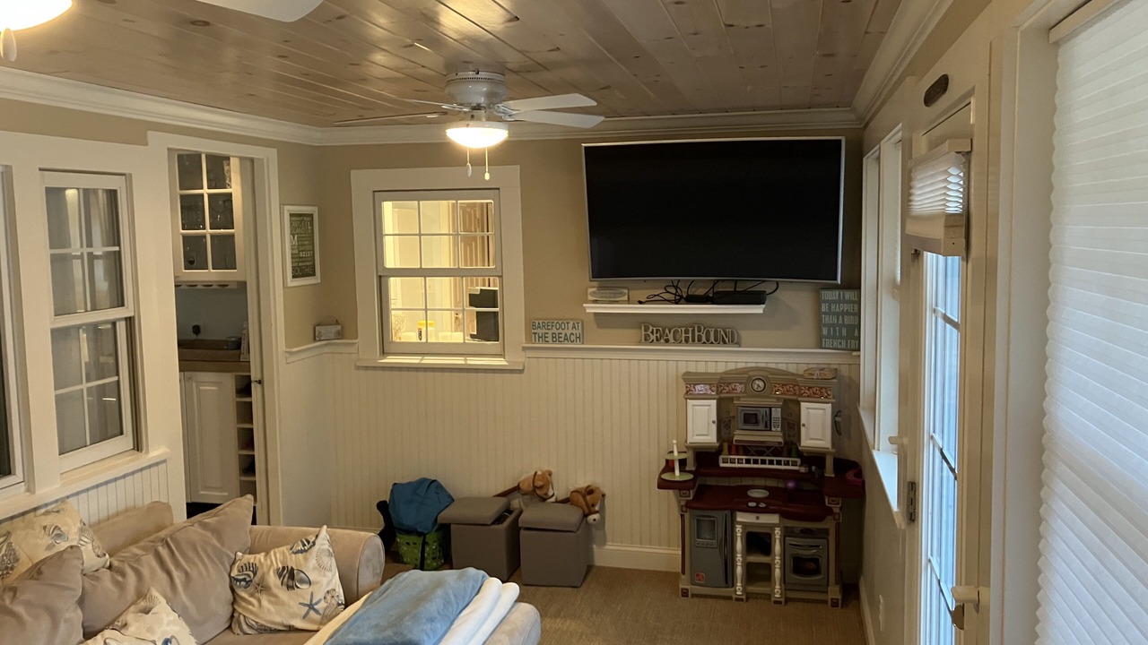 Photo of Livingroom in West Hyannisport