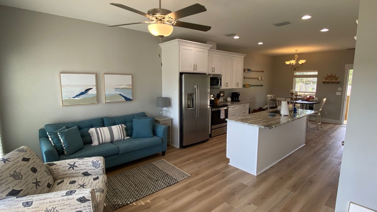 Photo of Livingroom in Carrabelle