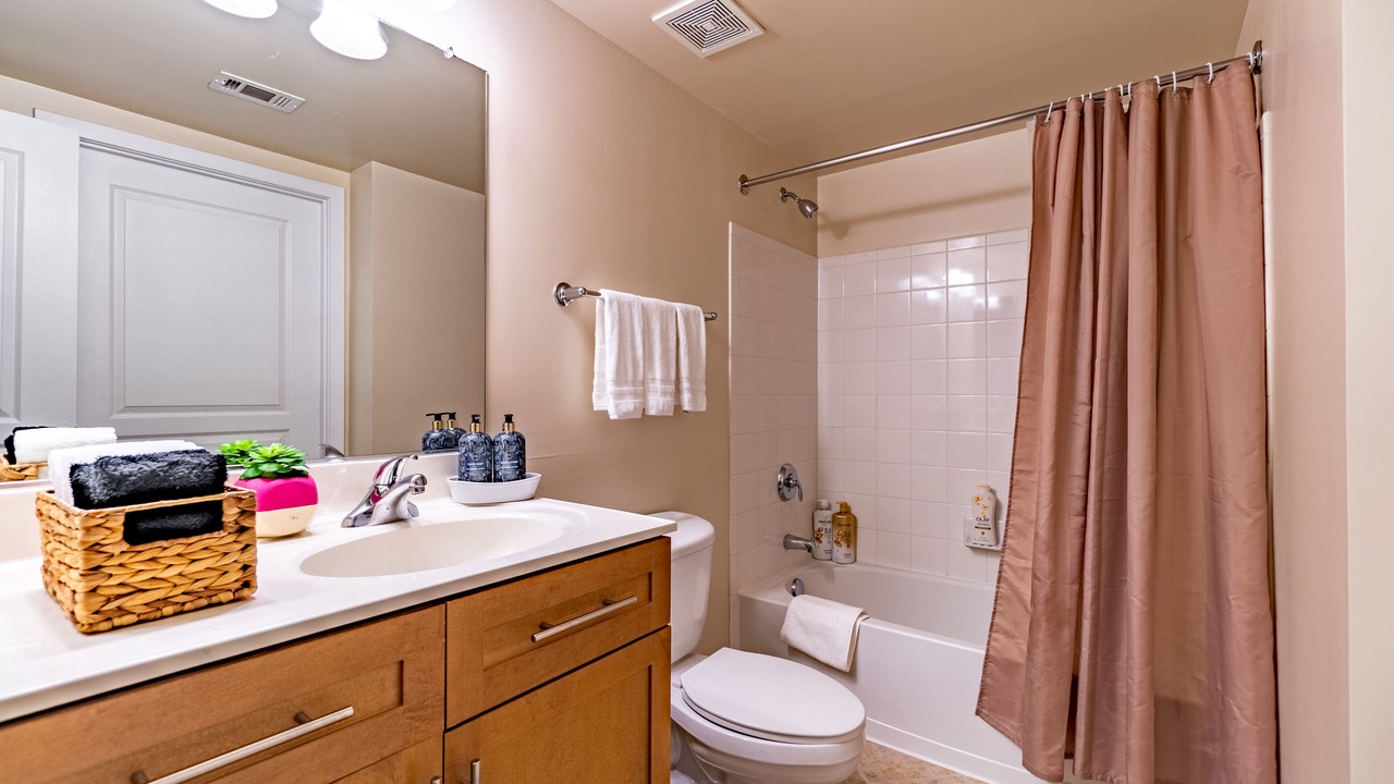 Photo of Bathroom in Aurora Highlands