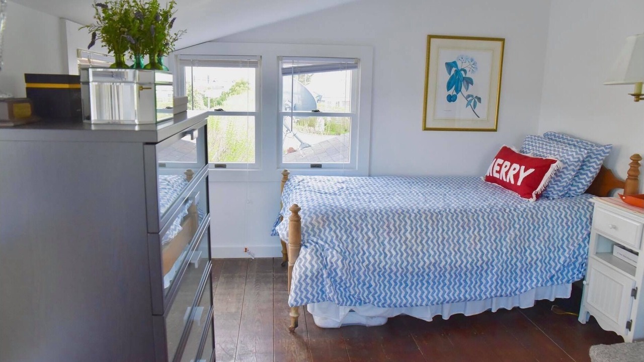 Photo of Bedroom in Quogue