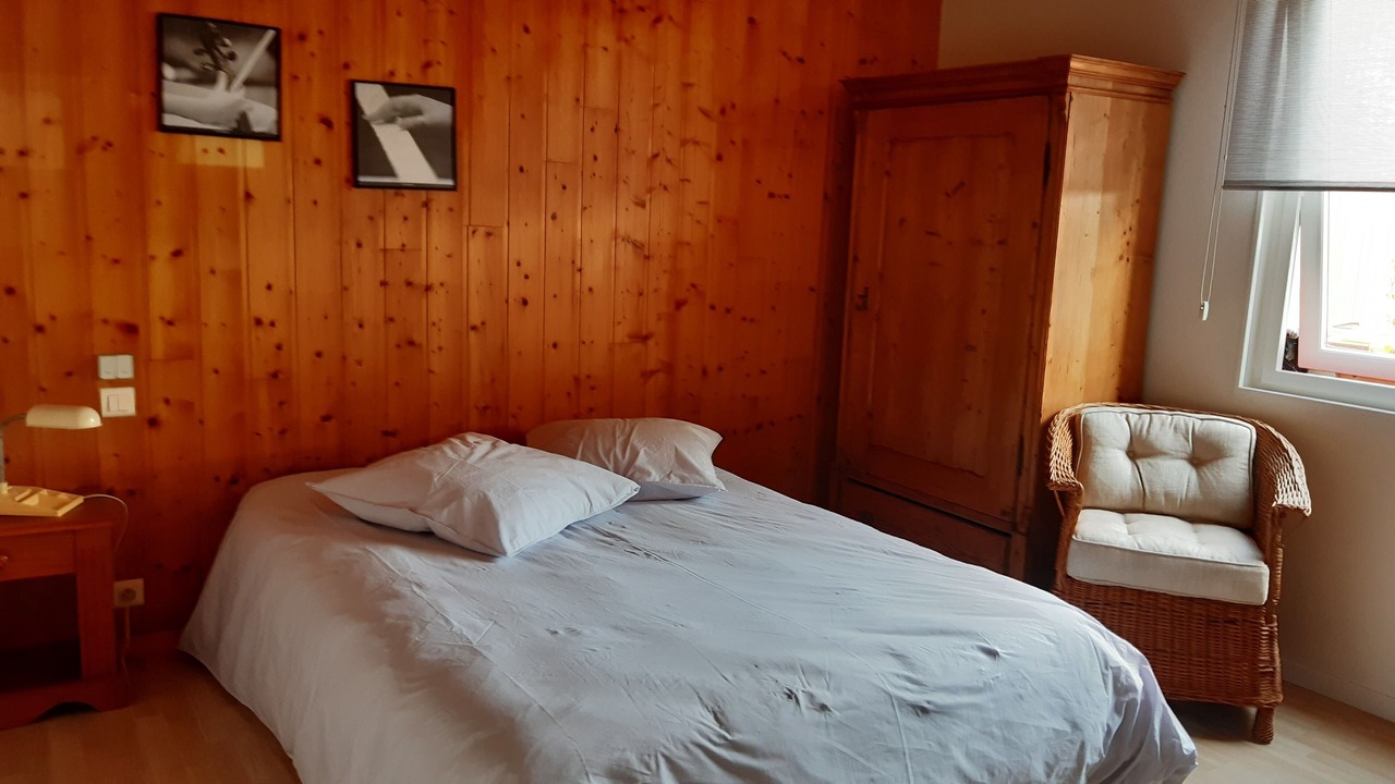 Photo of Bedroom in Hillion