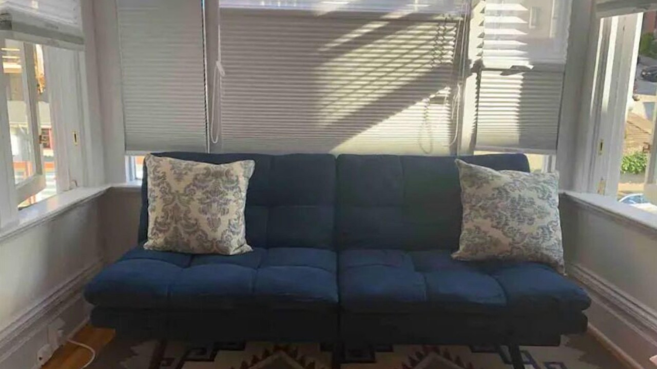 Photo of Livingroom in Hollowville