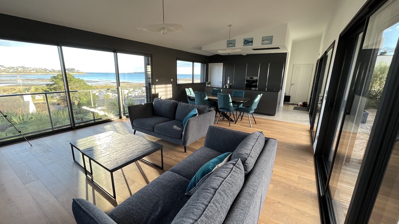 Photo of Livingroom in Louannec