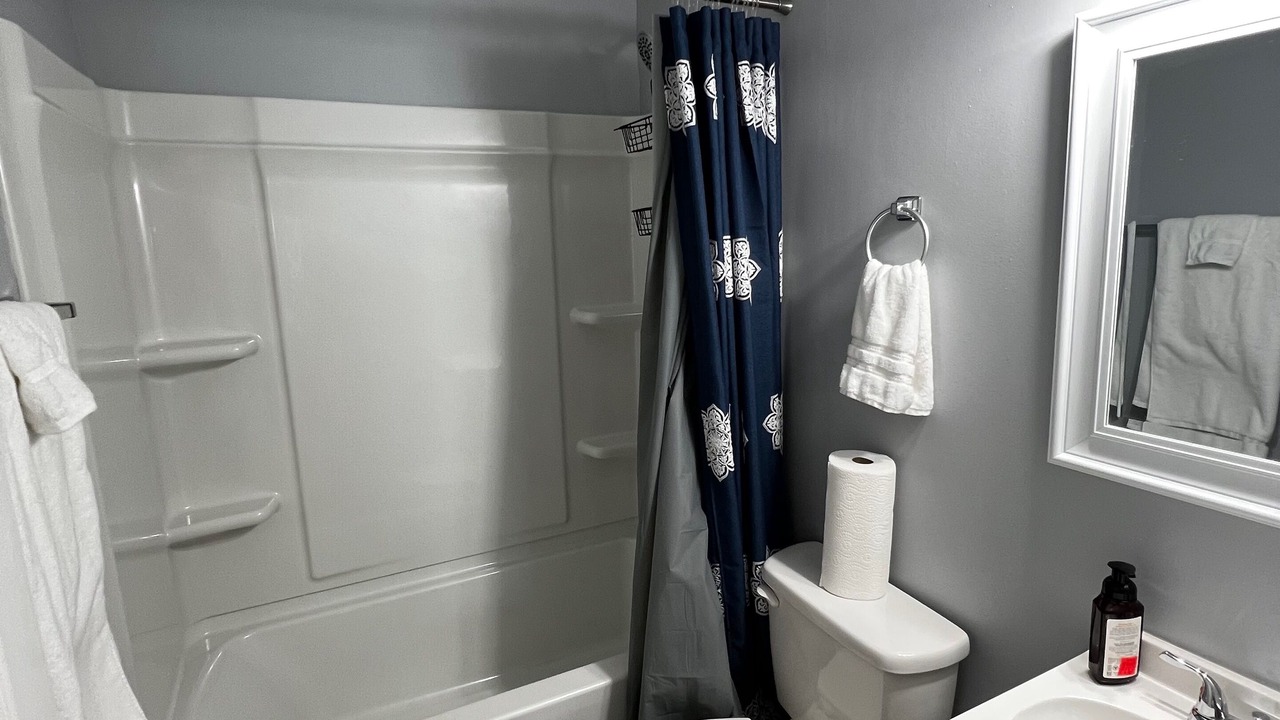 Photo of Bathroom in Mosby