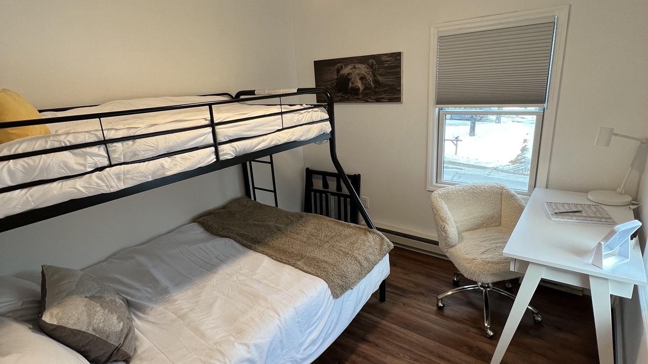 Photo of Bedroom in North Creek