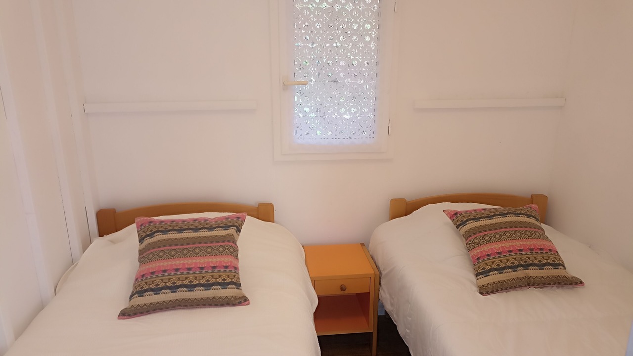 Photo of Bedroom in Guern