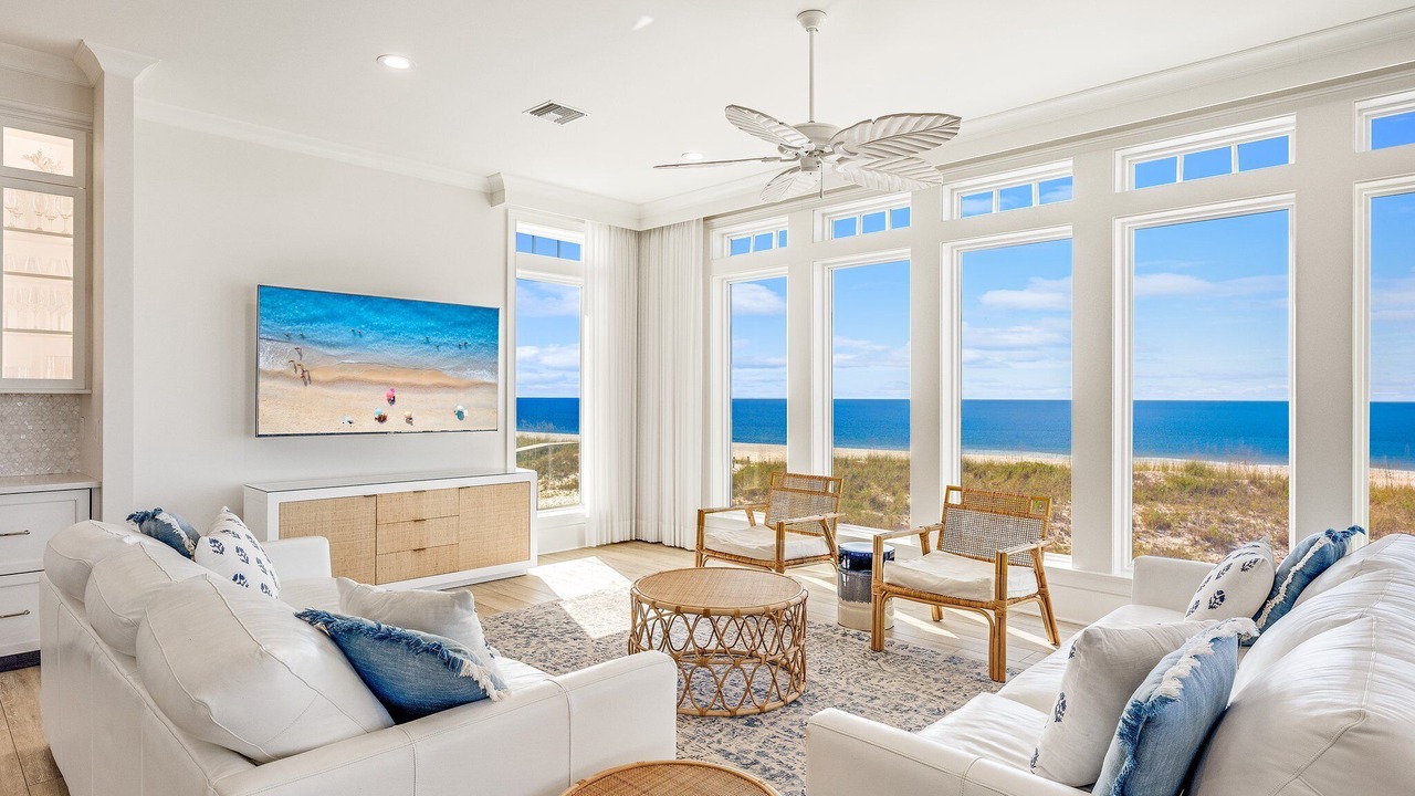 Photo of Livingroom in Mexico Beach
