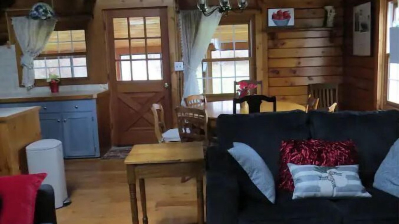 Photo of Livingroom in Town of Varick