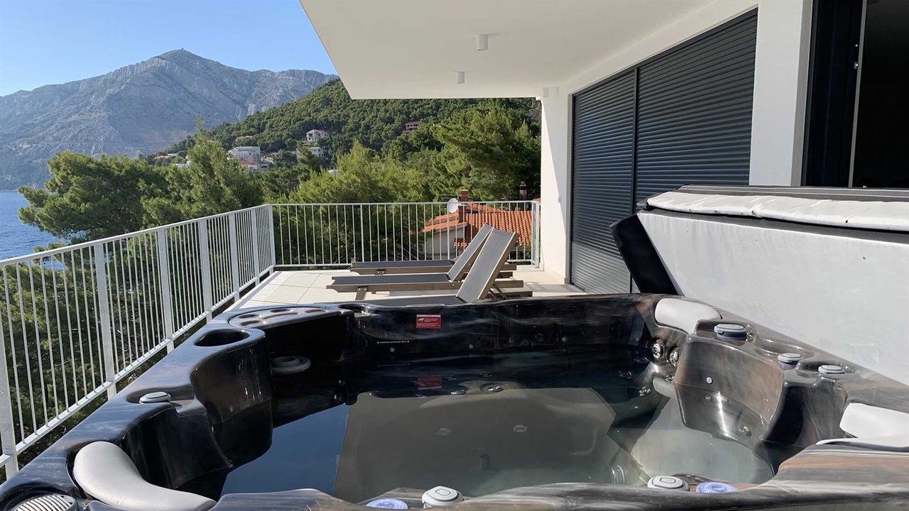 Photo of Outdoor in Brela