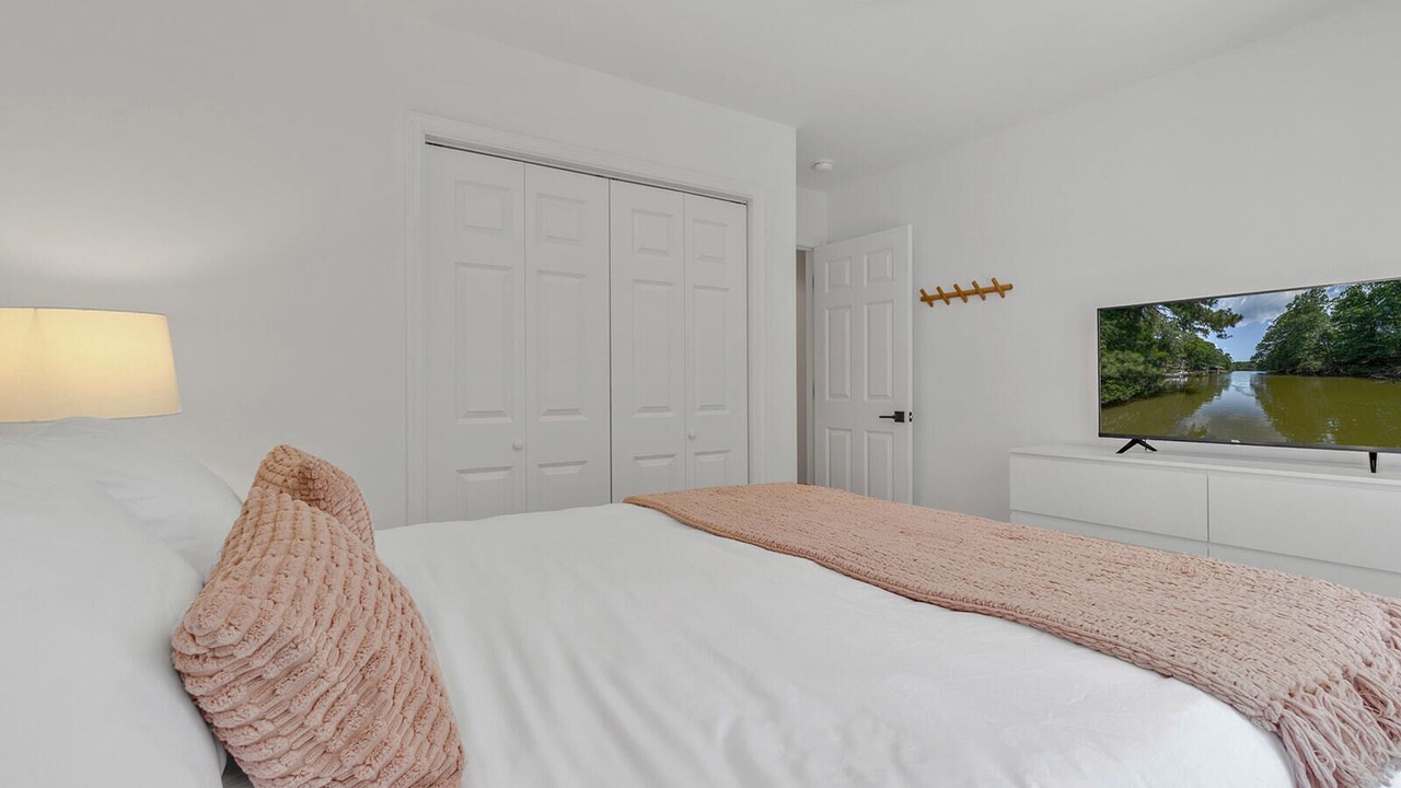 Photo of Bedroom in Cobbs Creek