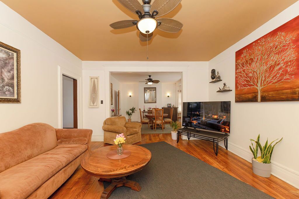Photo of Livingroom in Jersey City