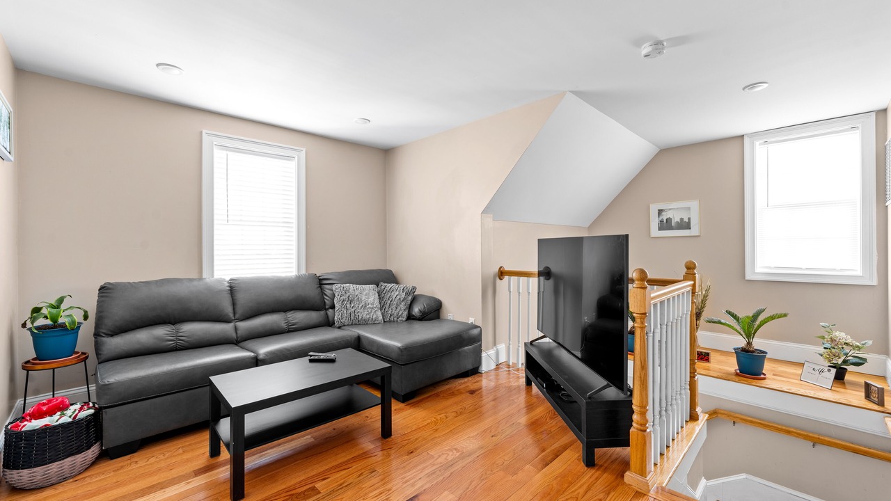Photo of Livingroom in Quincy