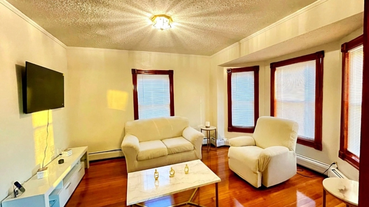 Photo of Livingroom in Hyde Park