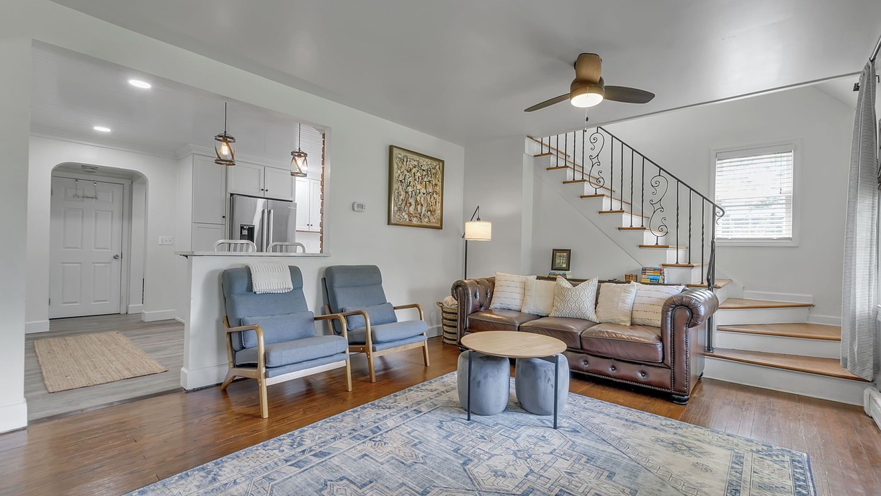 Photo of Livingroom in Lake Erie Beach