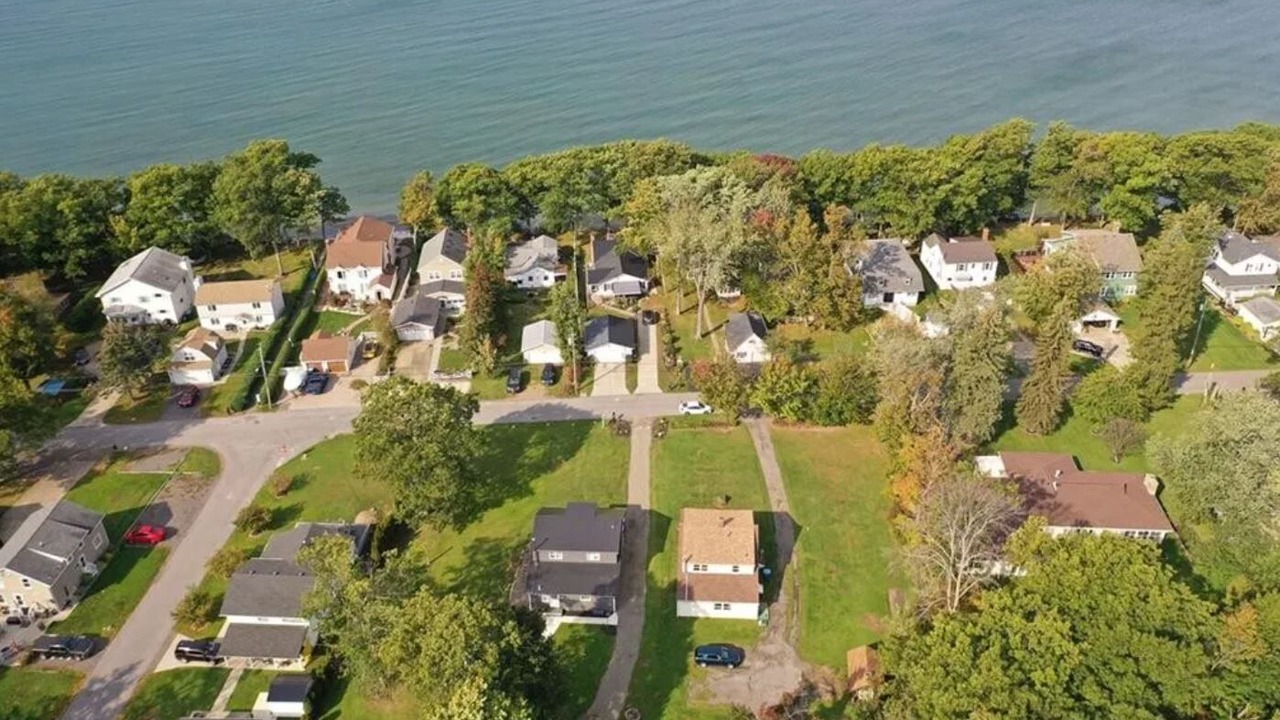 Photo of Outdoor in Lake Erie Beach