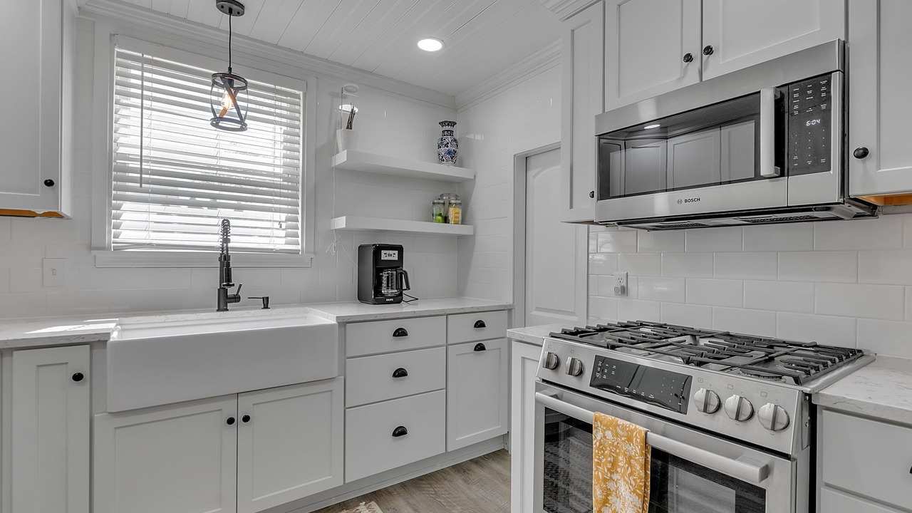 Photo of Kitchen in Lake Erie Beach