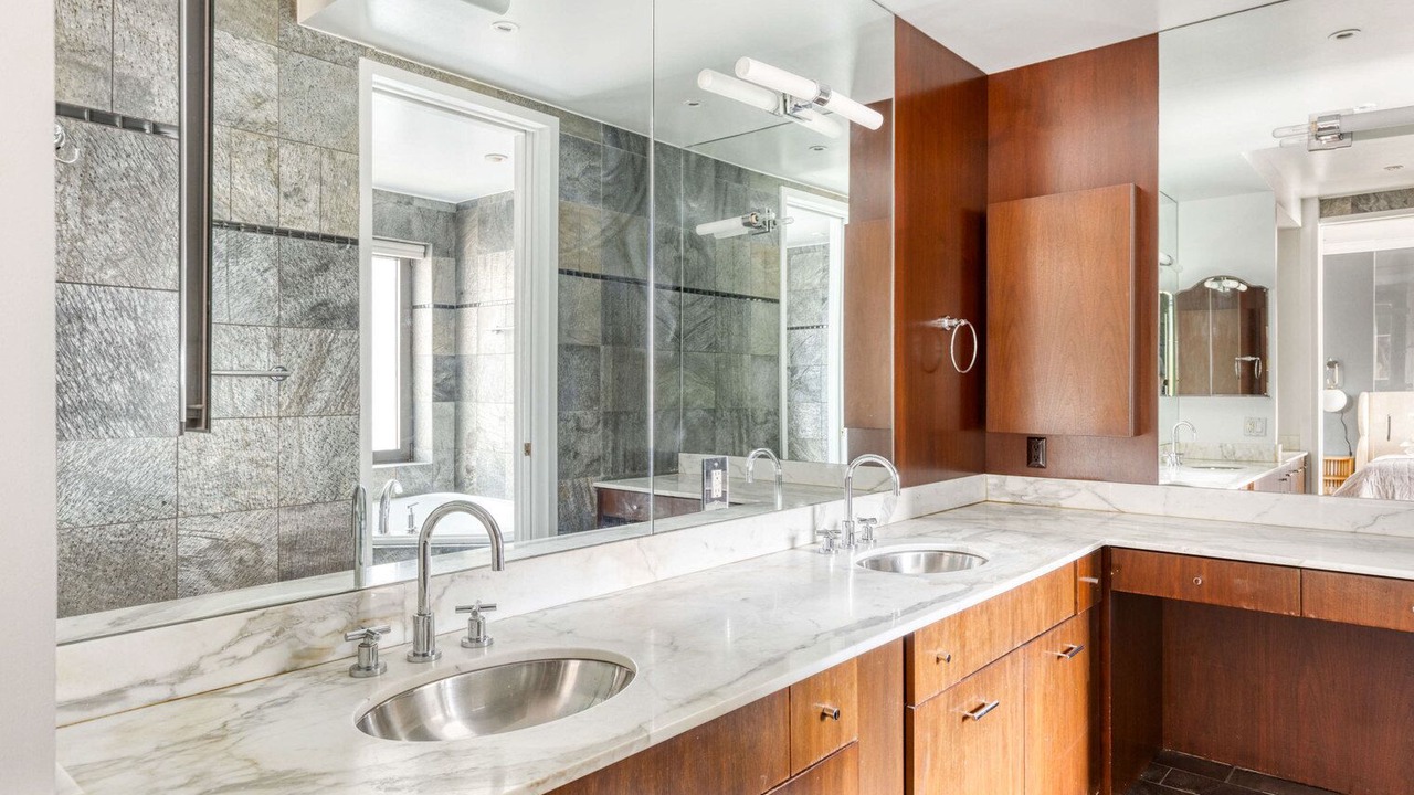 Photo of Bathroom in Sutton Place