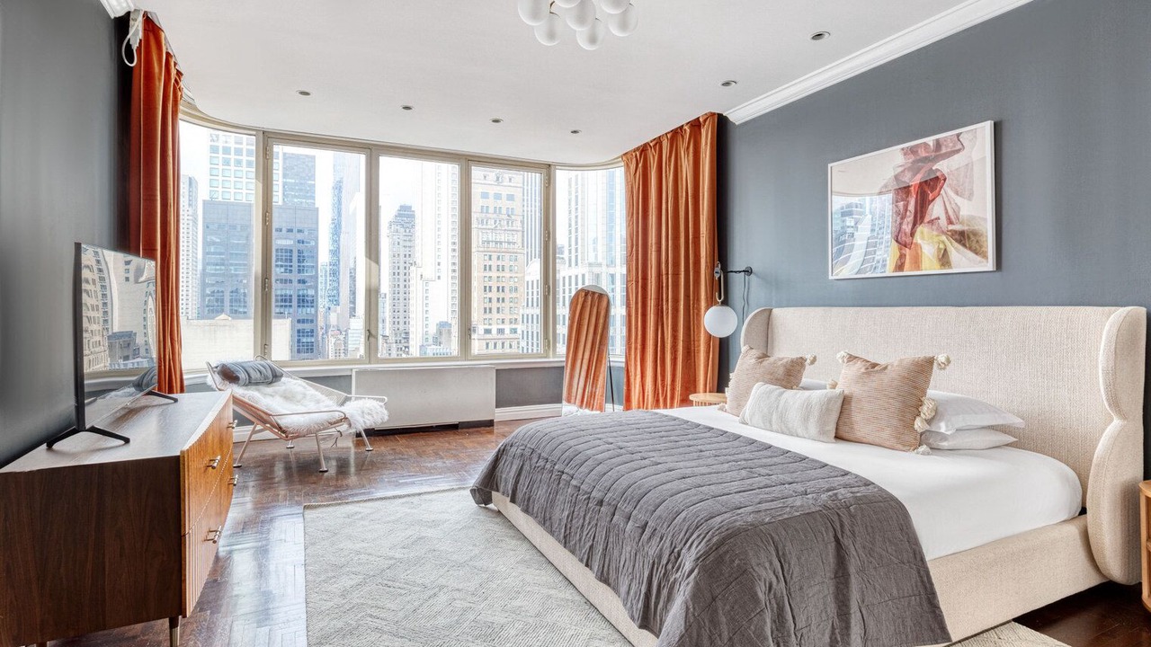 Photo of Bedroom in Sutton Place