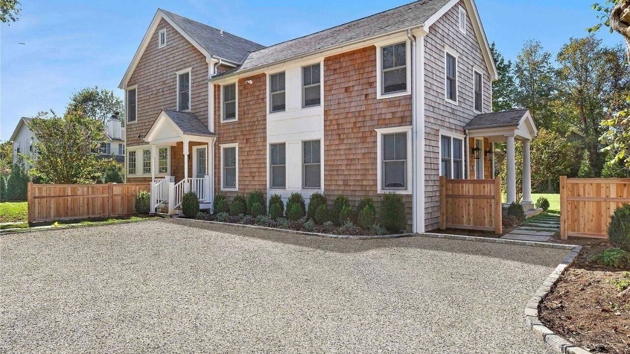 Photo of Outdoor in Village of Southampton