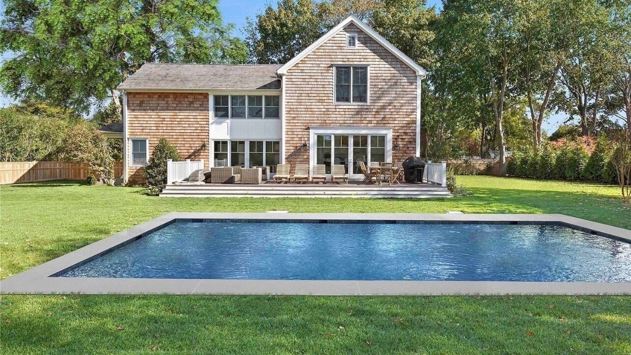 Photo of Outdoor in Village of Southampton