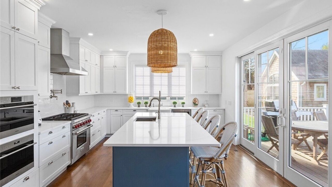 Photo of Kitchen in Village of Southampton