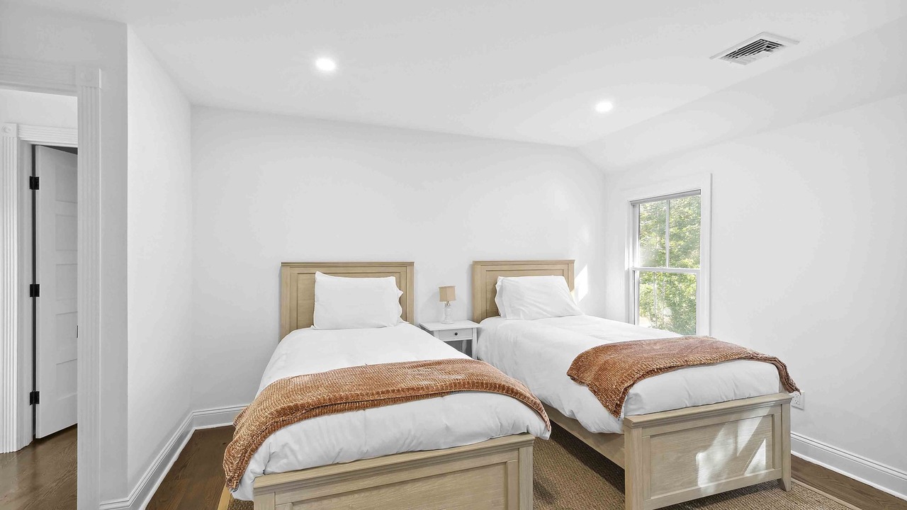 Photo of Bedroom in Village of Southampton
