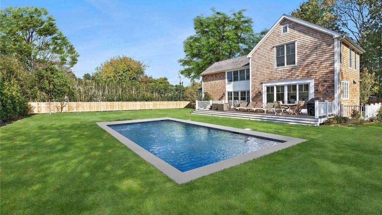 Photo of Outdoor in Village of Southampton