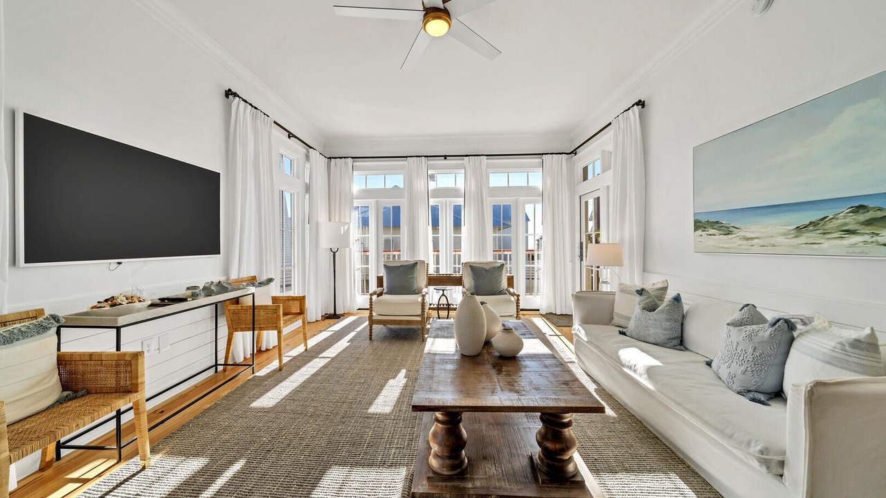 Photo of Livingroom in Beach District