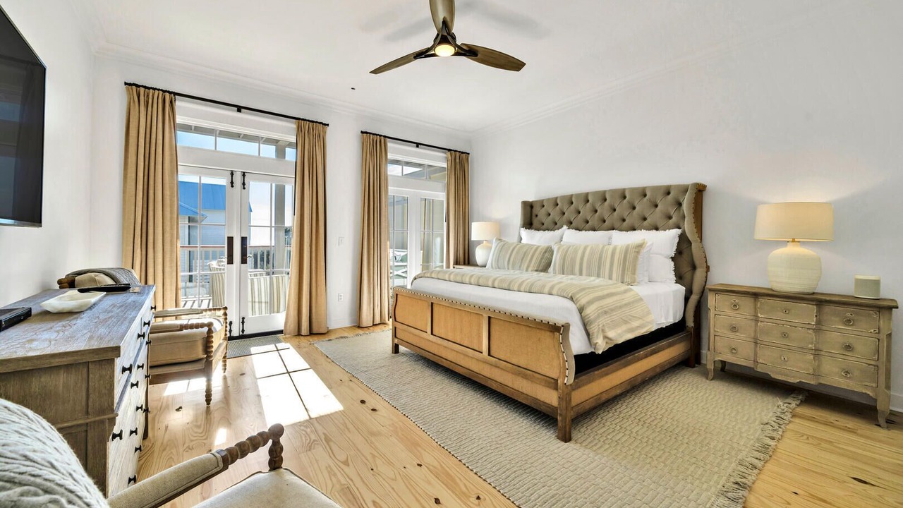 Photo of Bedroom in Beach District
