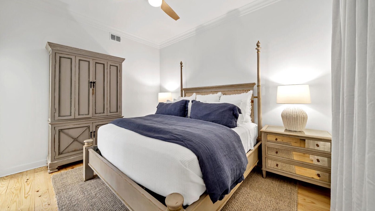 Photo of Bedroom in Beach District