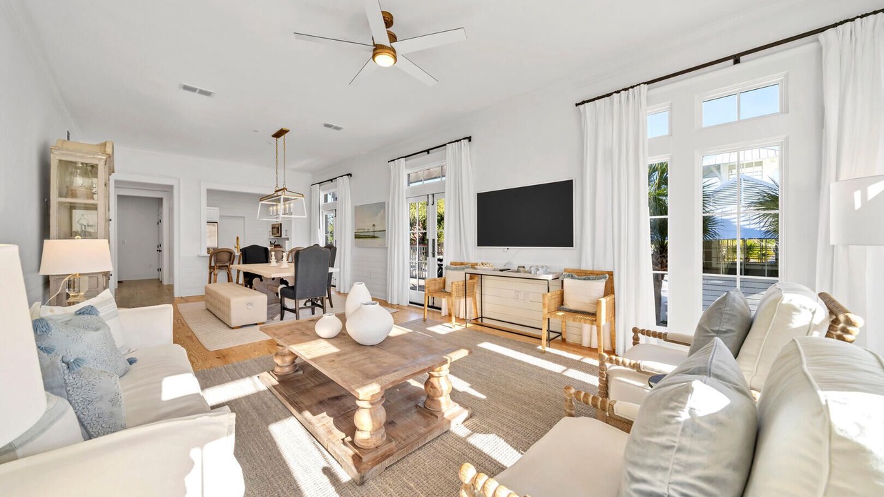 Photo of Livingroom in Beach District