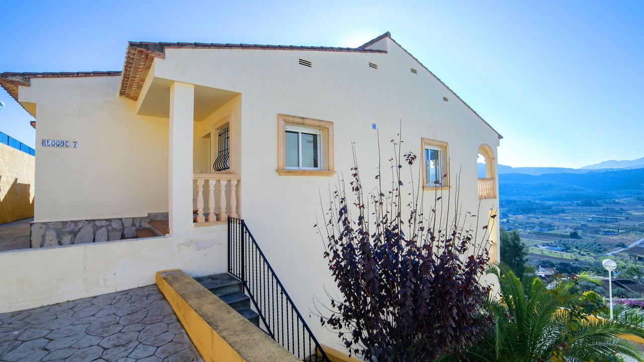 Photo of Outdoor in Jalon