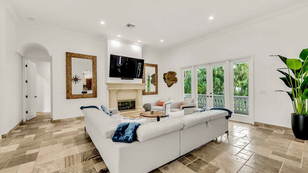 Photo of Livingroom in Bay Isle