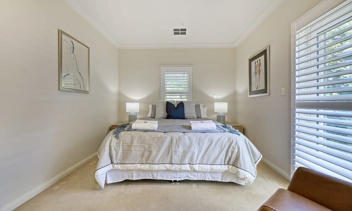 Photo of Bedroom in Bletchington